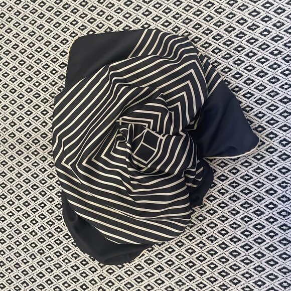 Women Twill Silk Scarf - Picture 2 of 5